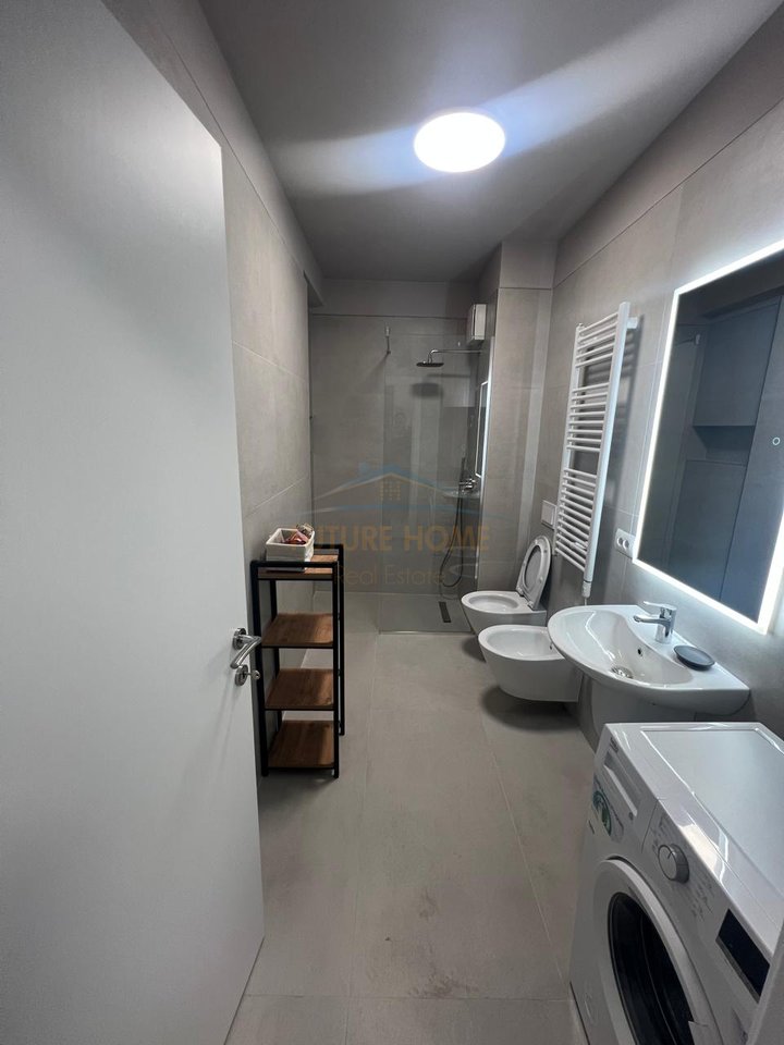 Affitto, Appartamento 1+1+Posto Auto, Ex Dogana, Tirana.