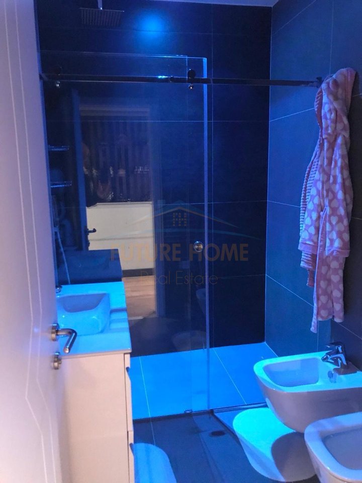 Qira, Apartament 2+1, Libri Universitar, Tiranë