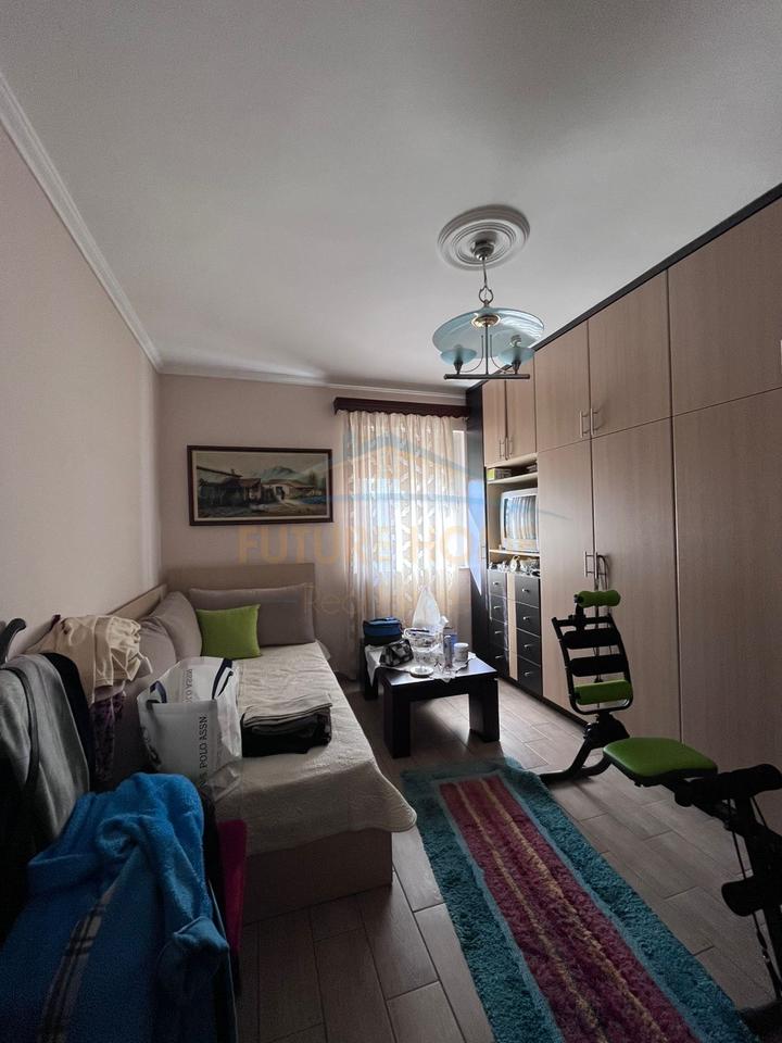 For sale, 2+1 Apartment, Pazari i Ri, Tirana