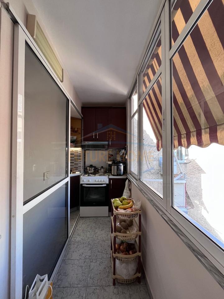 For sale, 2+1 Apartment, Pazari i Ri, Tirana