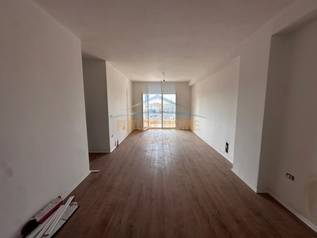 For sale, 2+1+2 Apartment, Aura Complex, Tirana.