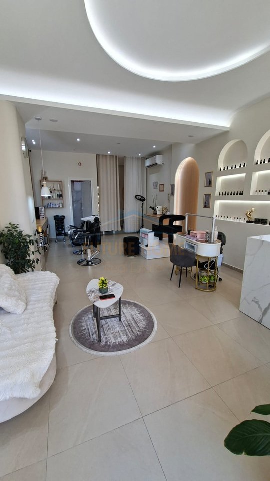 Qira, Ambient Biznesi, Rruga e Kavajës,Tiranë