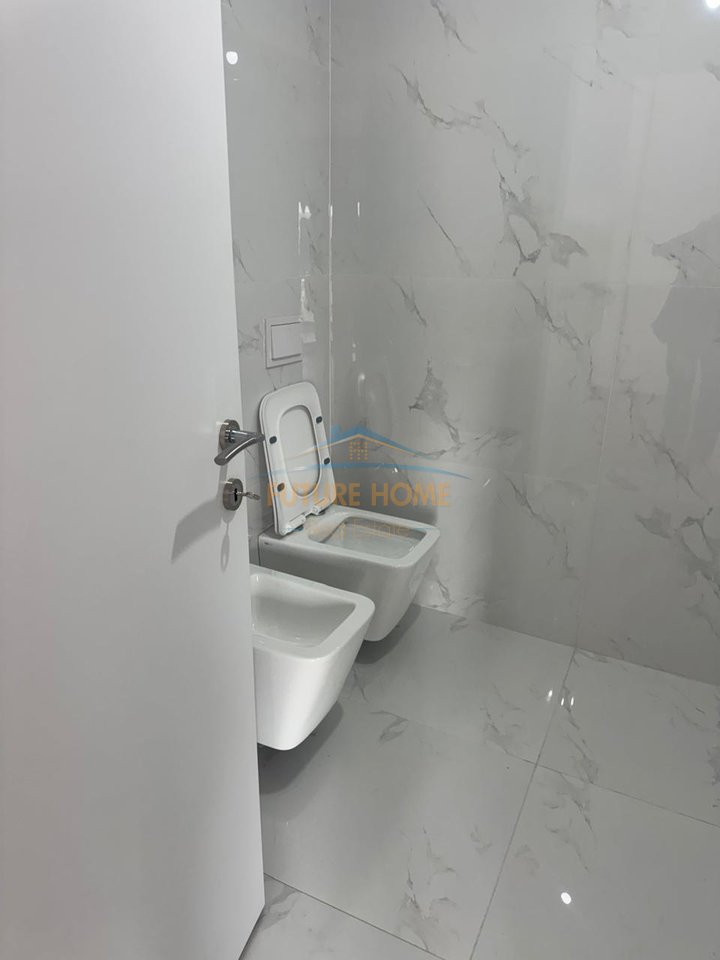 Qera, Apartament 2+1+2+Post Parkimi , Akses Tirana