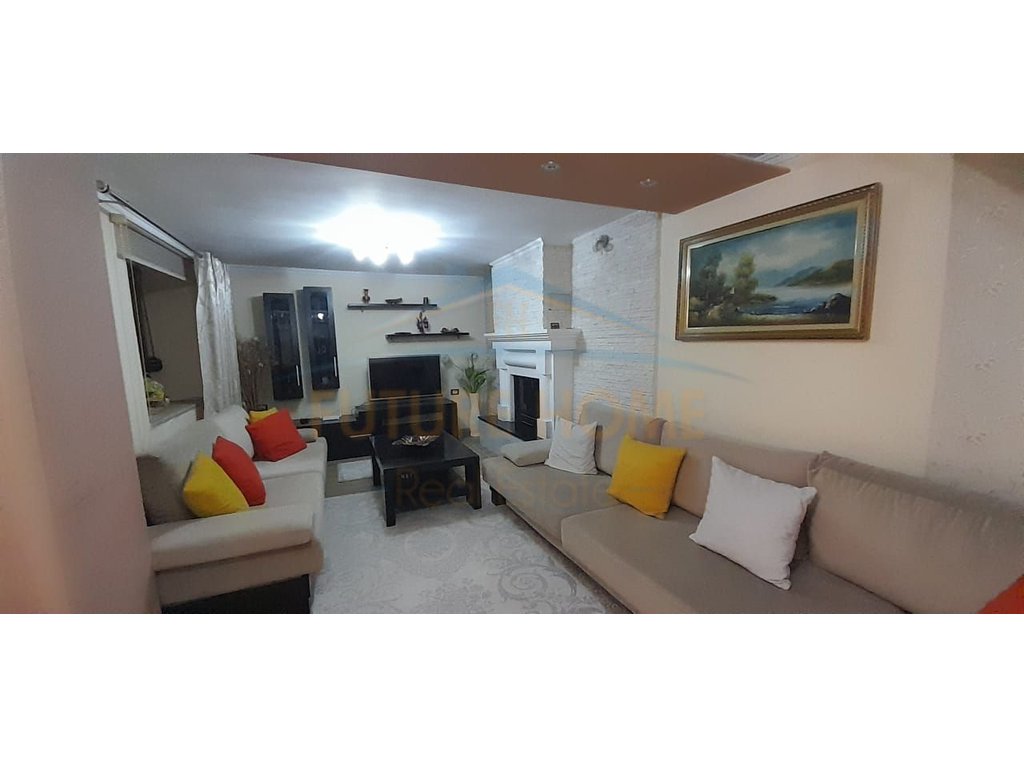 For sale, 2-Storey Villa, Neighborhood 6, Korçë