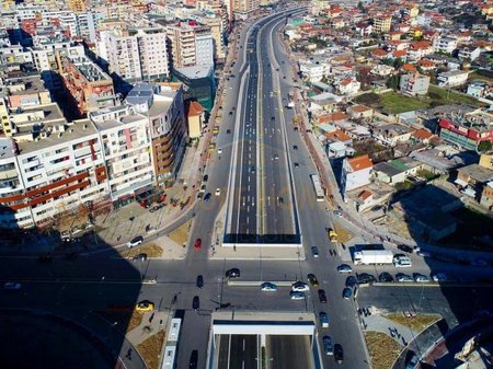 For sale, 2 Garages, New Ring Road