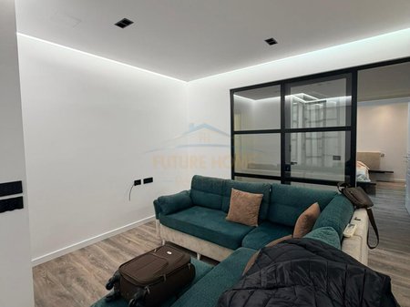 Shitet, Apartament 2+1 Laprake, Tiranë.