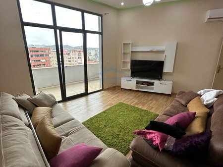 Na prodej, byt 2+1+2 na prodej u hotelu ARC, Nový okruh