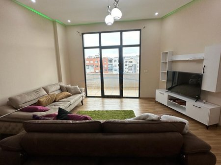 Na prodej, byt 2+1+2 na prodej u hotelu ARC, Nový okruh