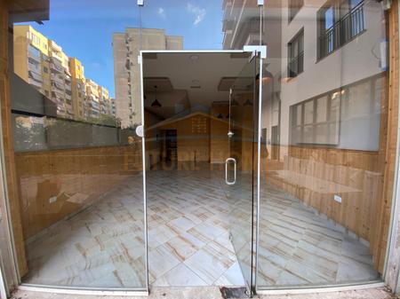 Shitet, Ambient Biznesi, Yzberisht, Tiranë.