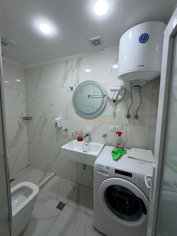 In vendita, appartamento 2+1+2, via Barrikadave, Tirana