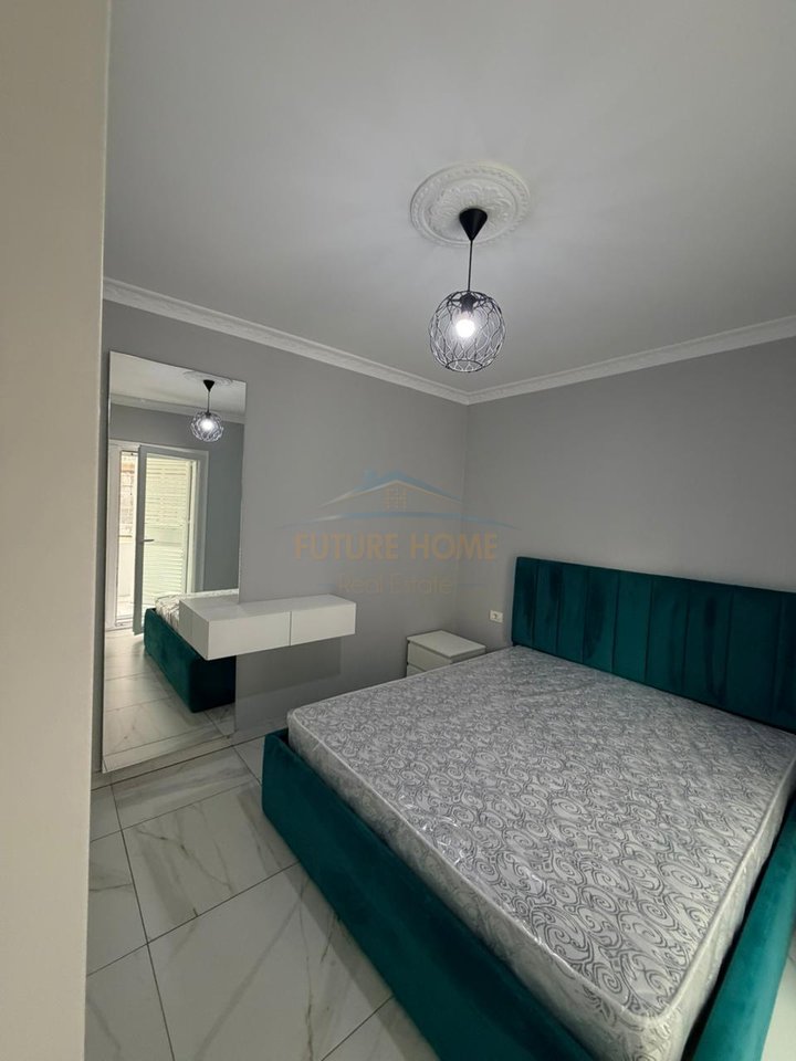 In vendita, appartamento 2+1+2, via Barrikadave, Tirana