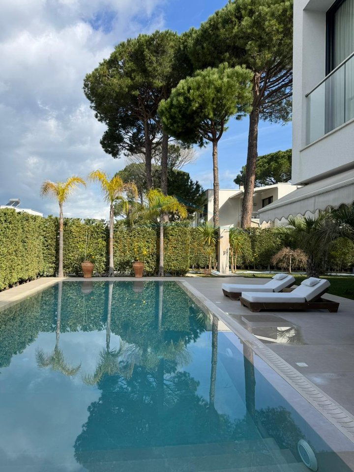 In vendita, Villa a schiera, "San Pietro Residence", Gjiri I Lalëzit