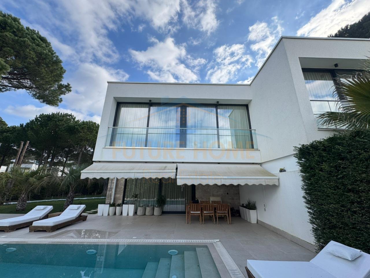 In vendita, Villa a schiera, "San Pietro Residence", Gjiri I Lalëzit