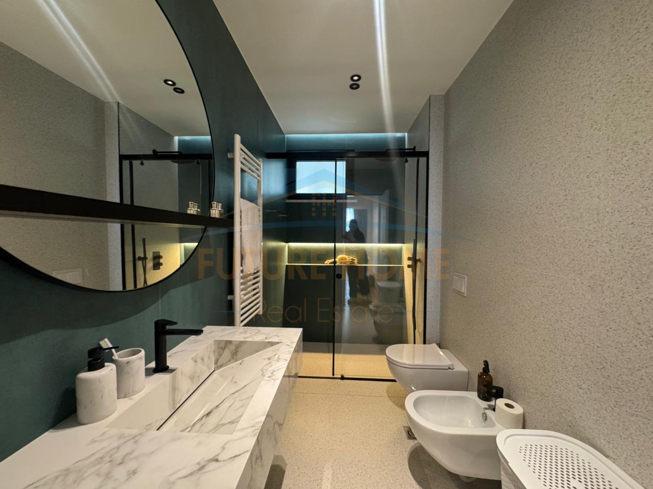 In vendita, Villa a schiera, "San Pietro Residence", Gjiri I Lalëzit