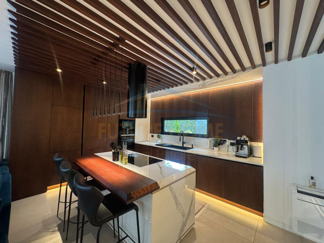 In vendita, Villa a schiera, "San Pietro Residence", Gjiri I Lalëzit