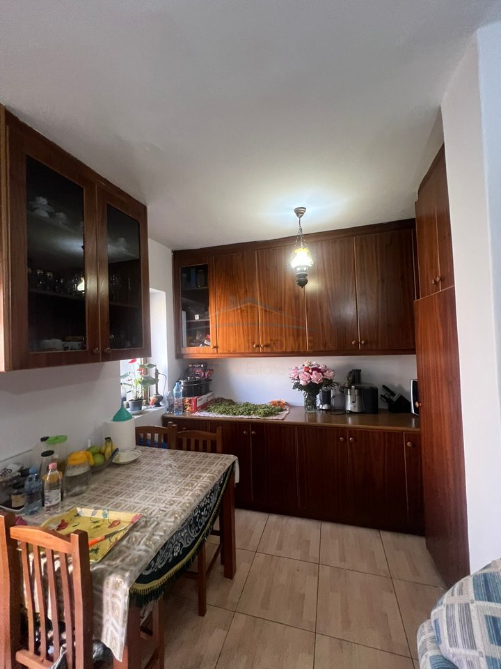 For sale, 2+1 Apartment, Karl Gega Street, Tirana