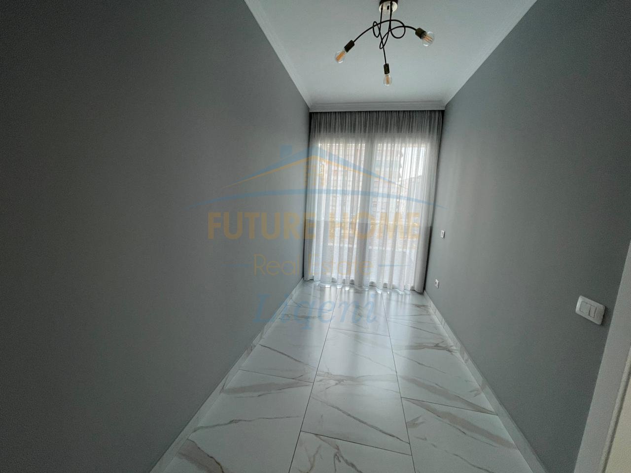 Qera, Apartament 2+1+2, Sheshi Willson, Tiranë.
