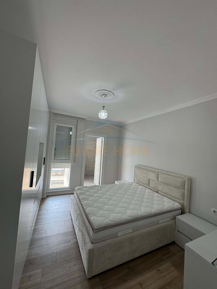 Qera, Apartament 2+1, Univers City