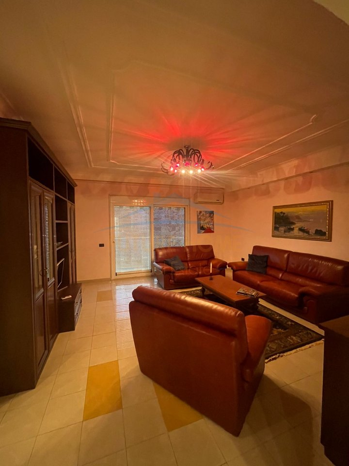 For rent, 2+1 Apartment, Blloku, Tirana