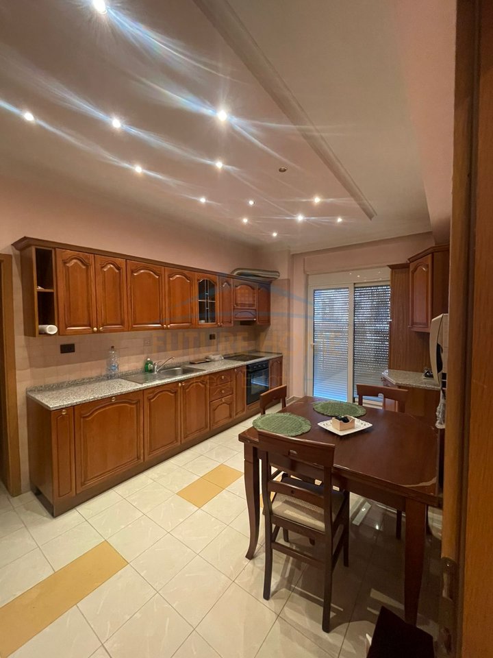 For rent, 2+1 Apartment, Blloku, Tirana