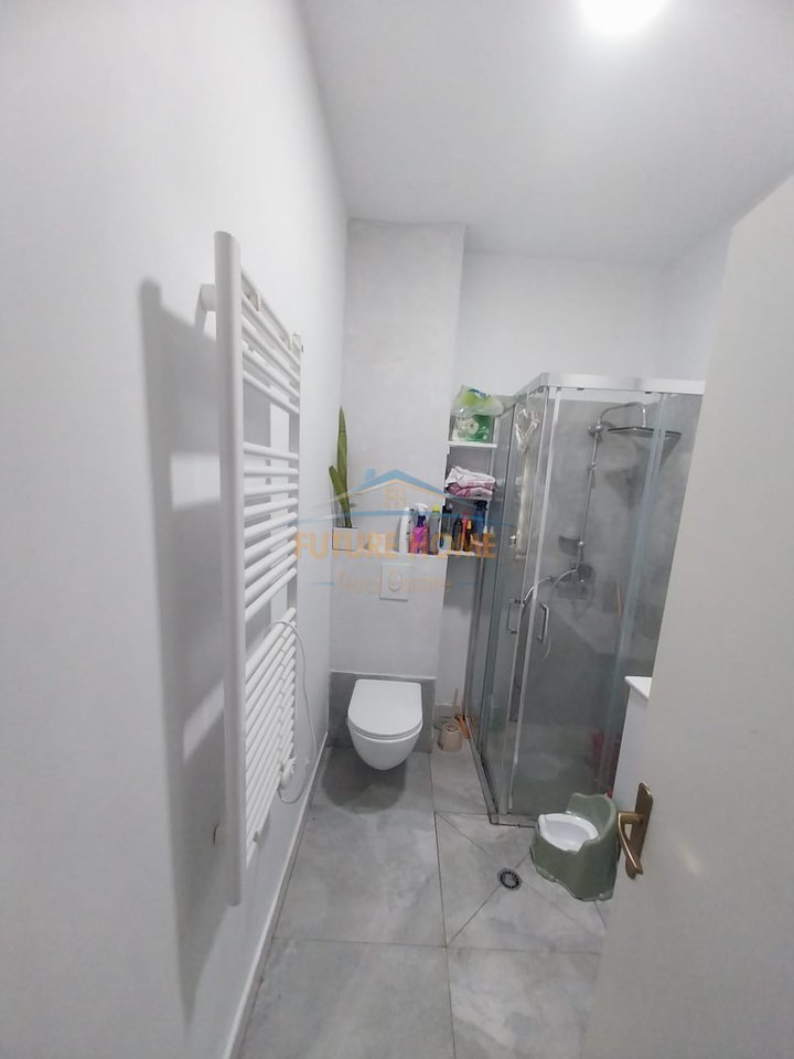 Appartamento 1+1 in vendita, Yzberisht, Tirana.