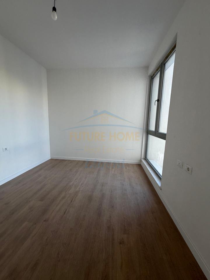 Qera, Vilë, Rezidenca Green Valley , Liqeni I Thatë, Tiranë.