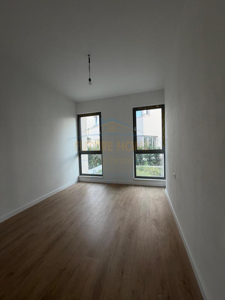 Qera, Vilë, Rezidenca Green Valley , Liqeni I Thatë, Tiranë.