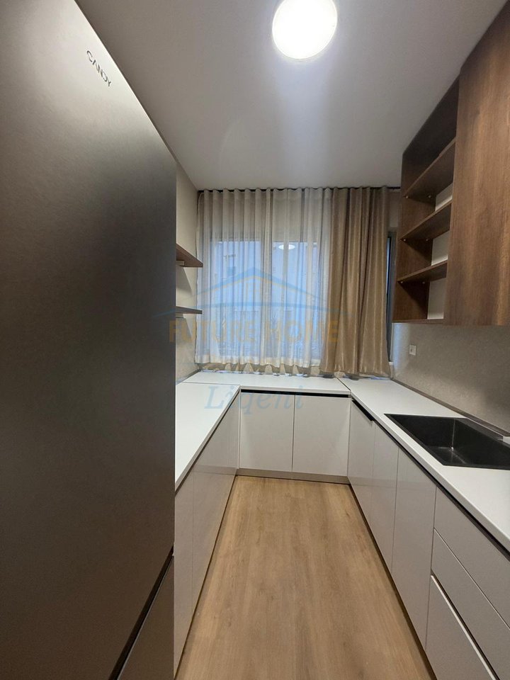 Qera, Apartament 2+1+ Post Parkimi, Green Valley, Tiranë.