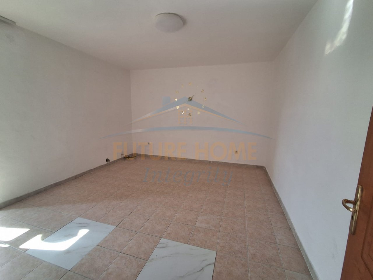 Qera, Apartament 1+1, Ali Demi, Tiranë.