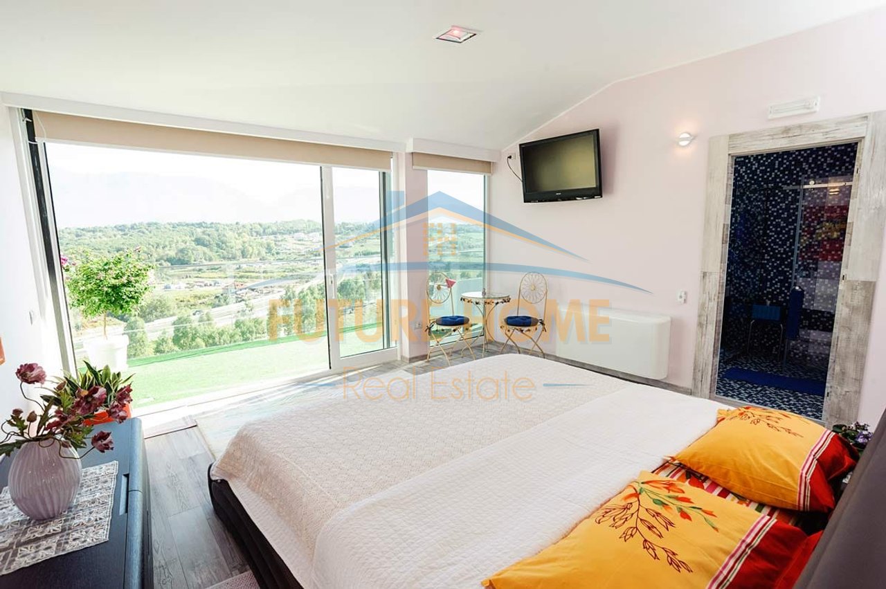 Shitet, Penthouse 2+1+2, Liqeni i Thate