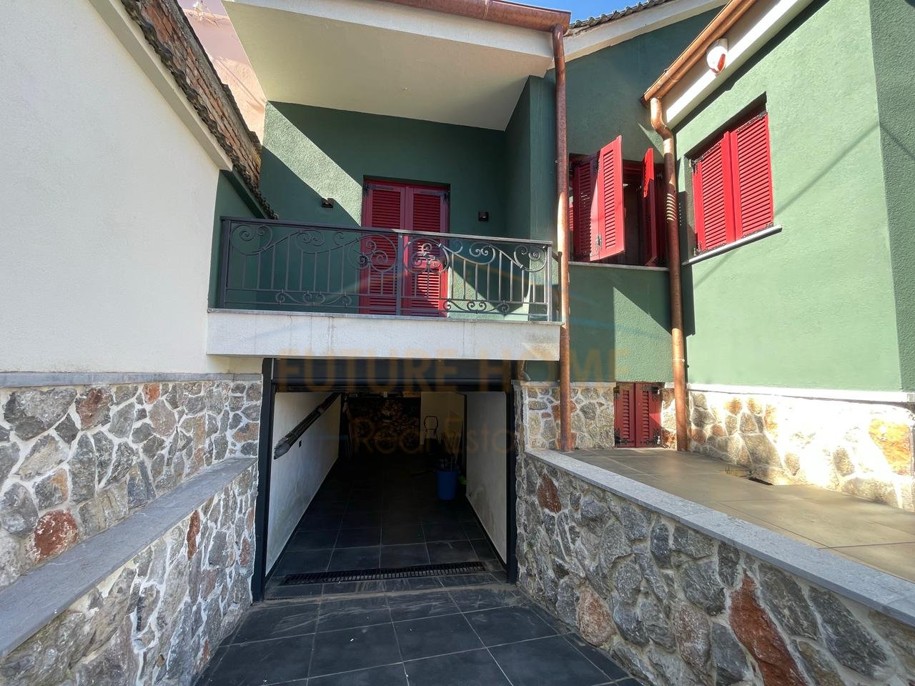 For Sale, Private Villa, Neighborhood 16, Korçë