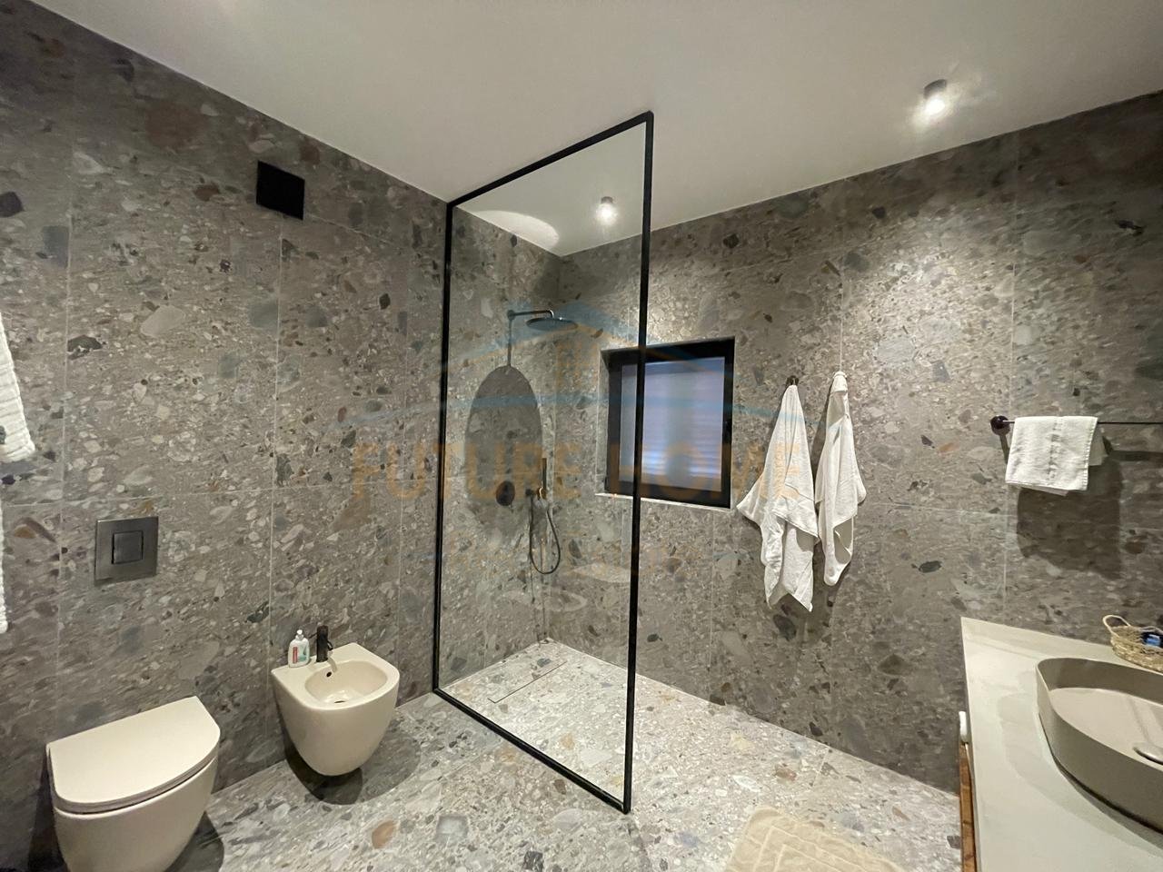 For Sale, Private Villa, Neighborhood 16, Korçë