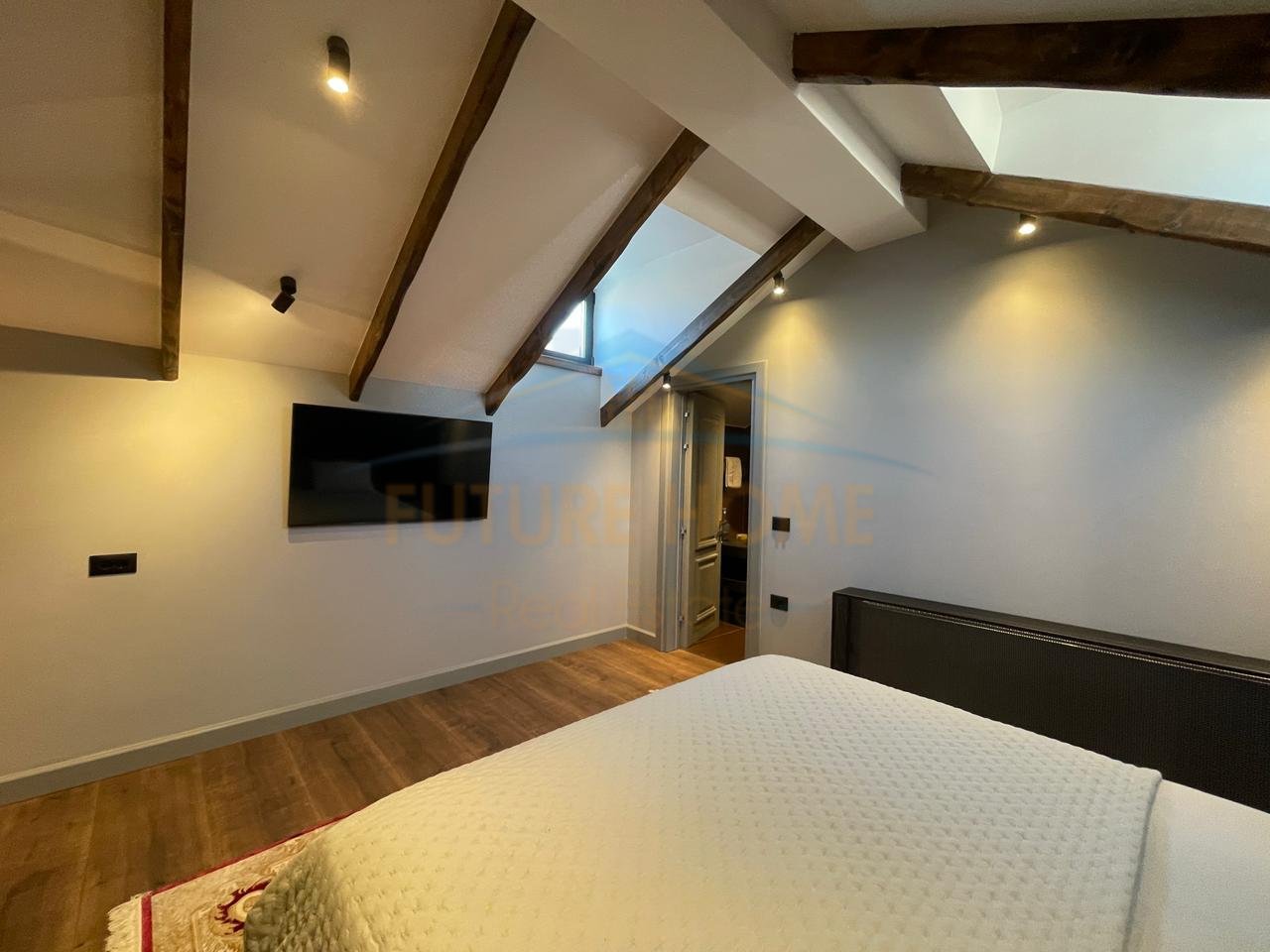 For Sale, Private Villa, Neighborhood 16, Korçë