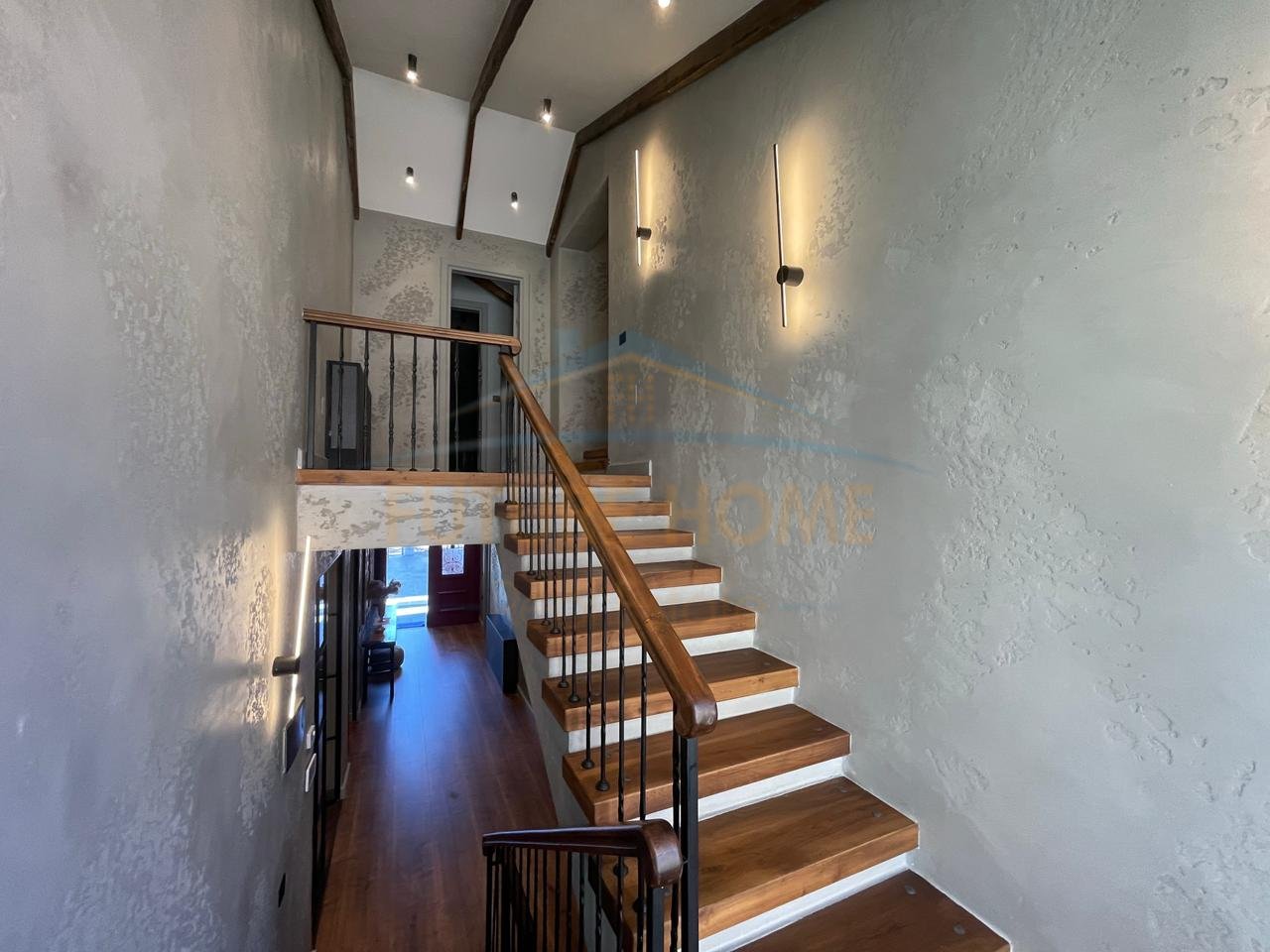 For Sale, Private Villa, Neighborhood 16, Korçë