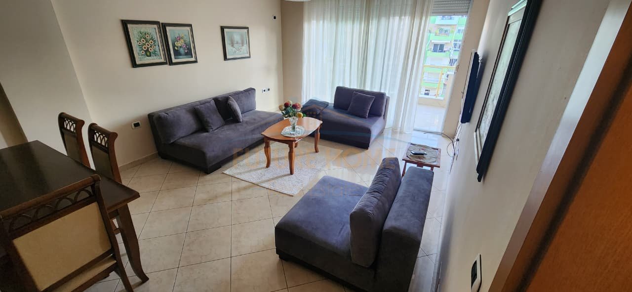 Qira, Apartment 2+1+2, Blloku