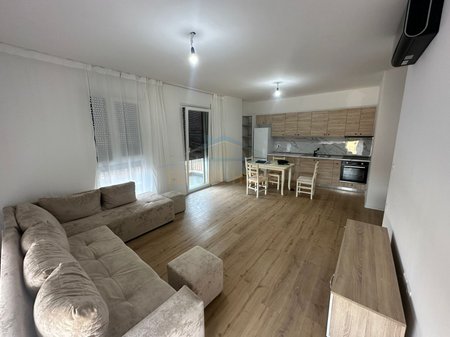 Qera, Apartament 2+1+2, Trio Tower, Don Bosko.