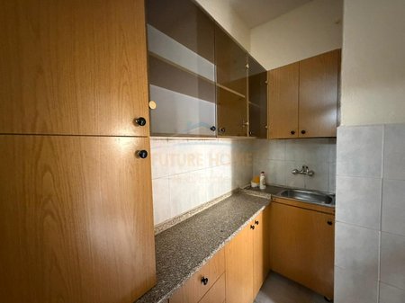 Qira, Apartament 1+1, Gjimnazi Petro Nini Luarasi, Tirane