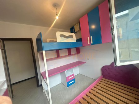Shitet Apartament 3+1+2,Ish Policia , Kavaje