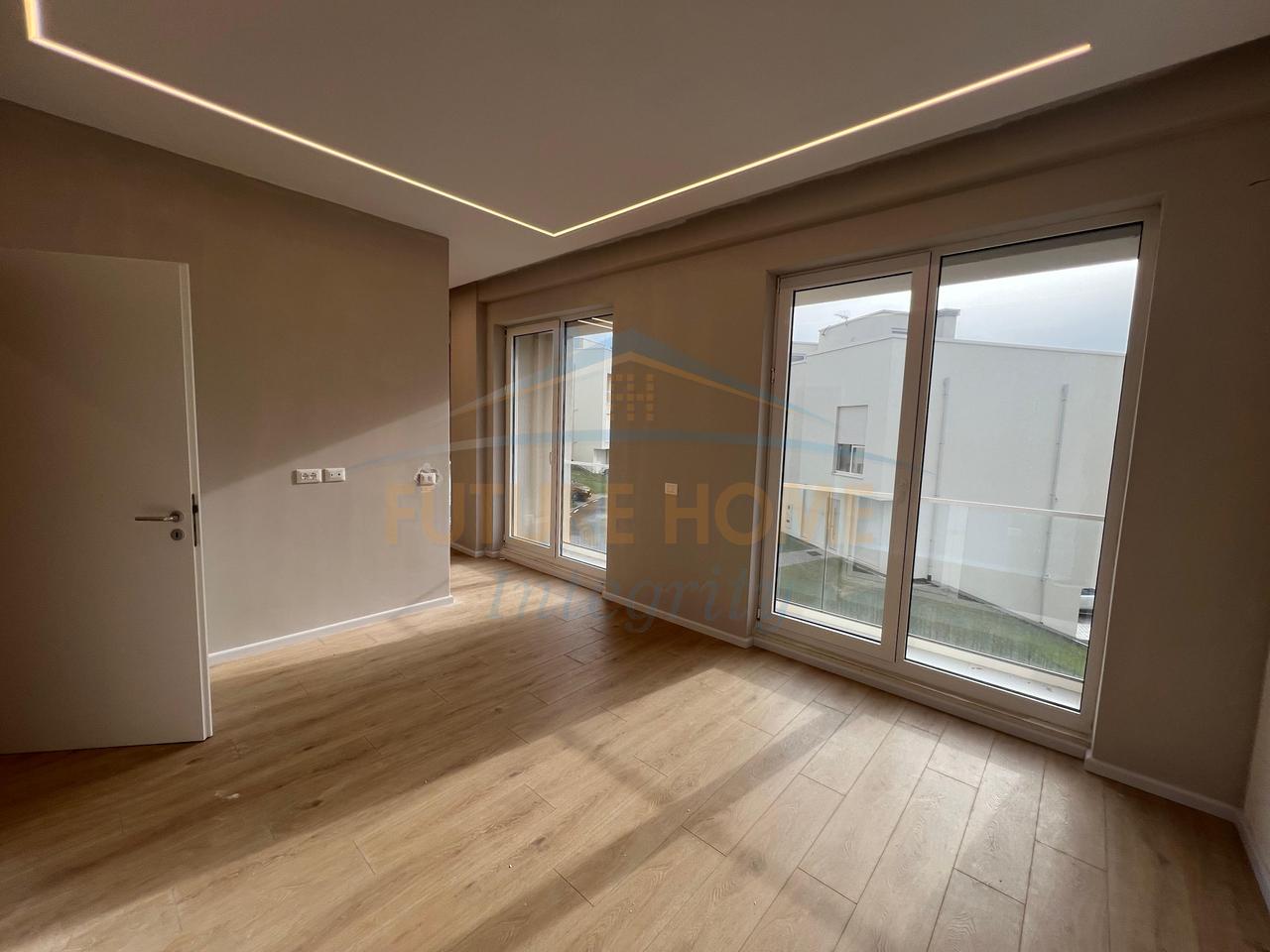 Shitet, Vilë 3-Katëshe+2 Poste parkimi, AbA Residence, Tiranë.