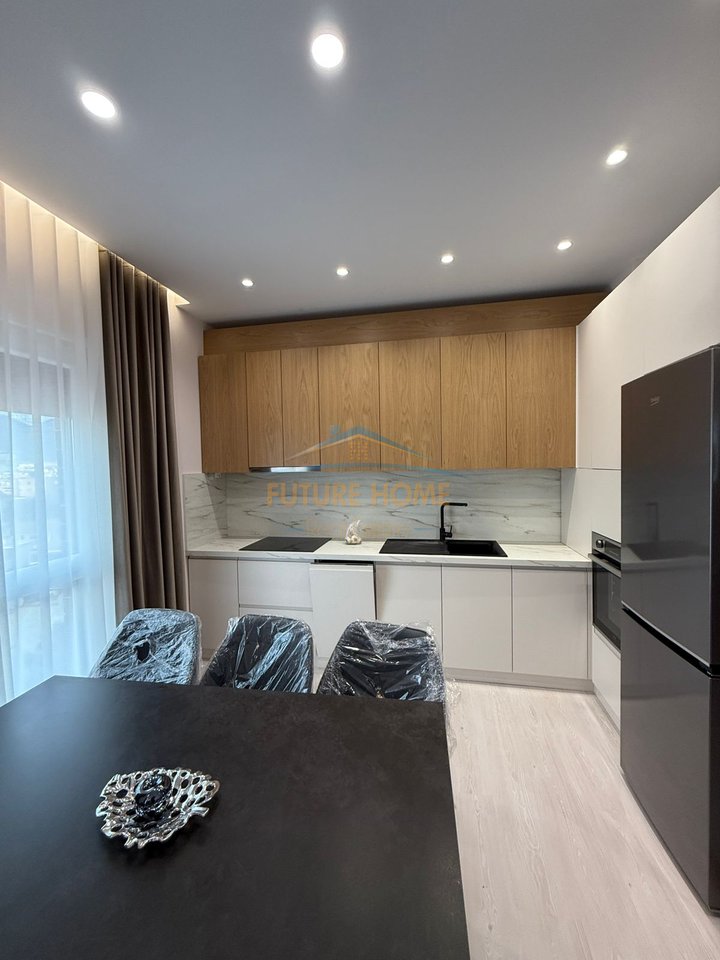 Rent, Apartment 1+1, Odhise Paskali Street, Tirana.