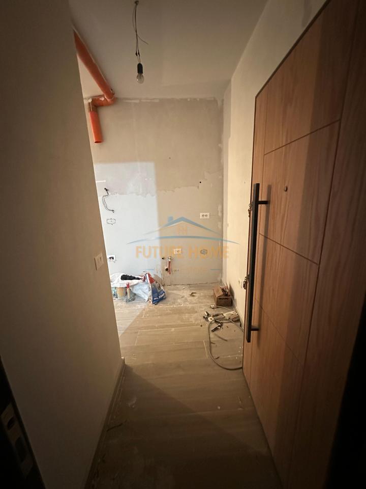 Shitje, Apartament 2+1, Rruga Thesarit, Fresk !