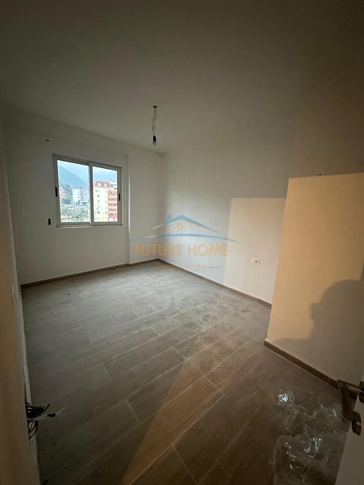 Shitje, Apartament 2+1, Rruga Thesarit, Fresk !