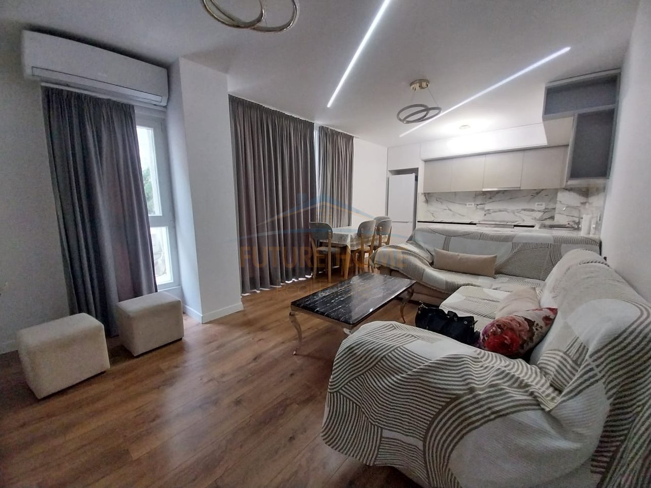 Rent, 2+1 Apartment, Kavaja Street, Tirana.