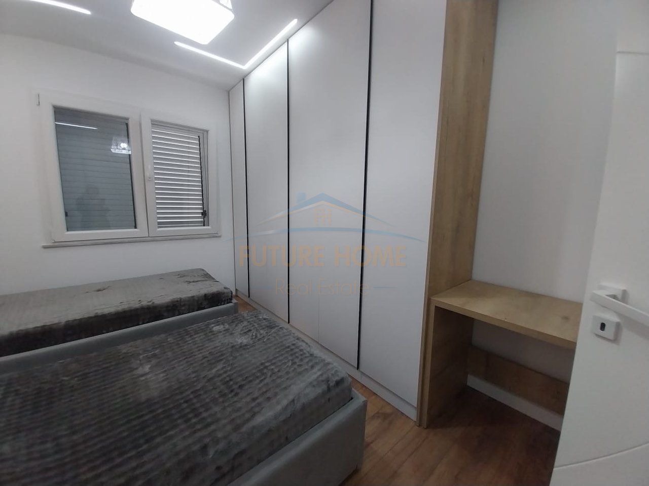 Rent, 2+1 Apartment, Kavaja Street, Tirana.