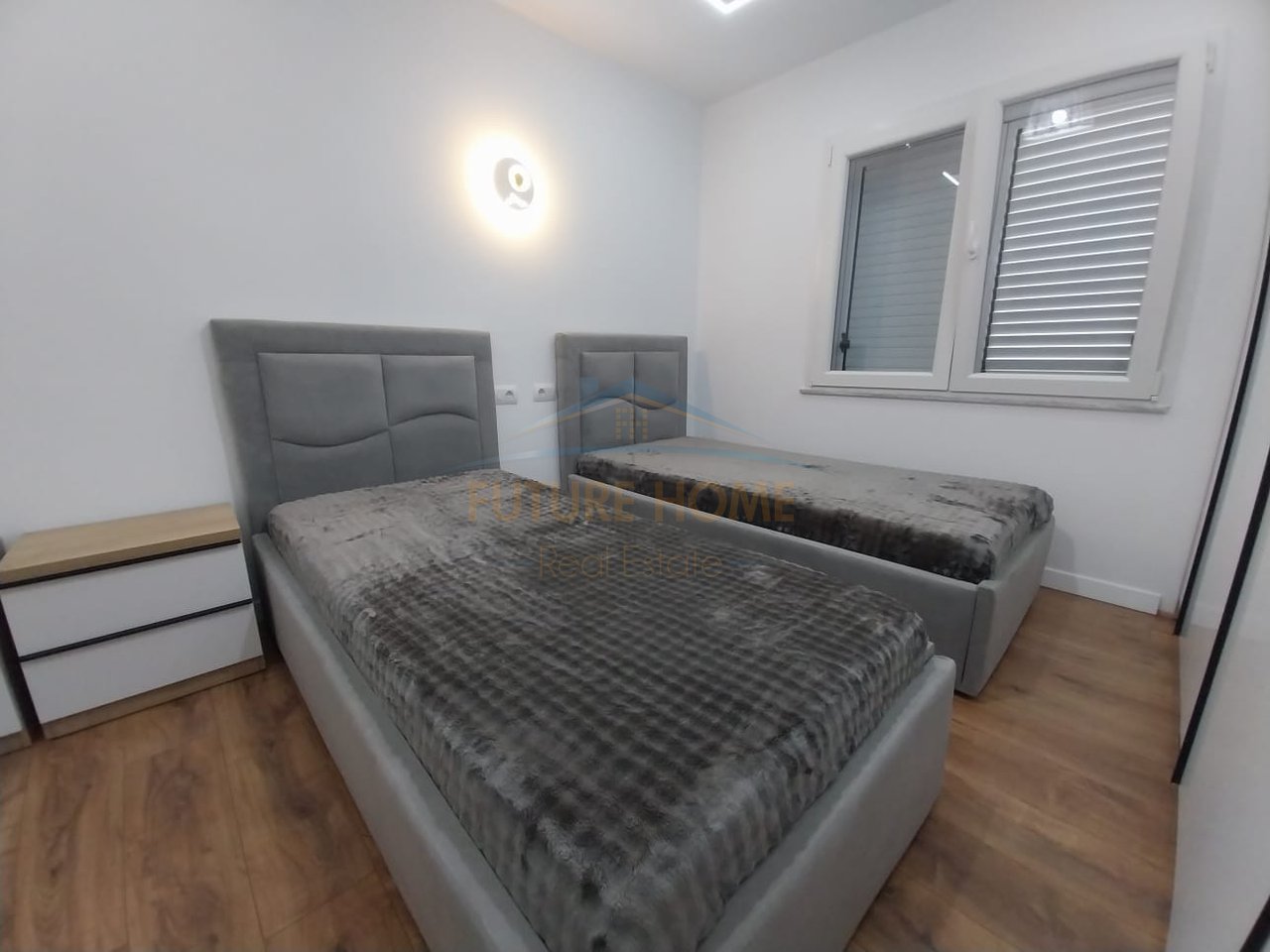 Rent, 2+1 Apartment, Kavaja Street, Tirana.