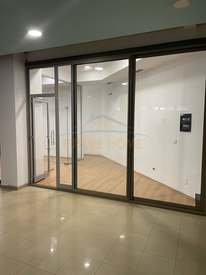 Qera, Ambient Biznesi, Qender, Tiranë