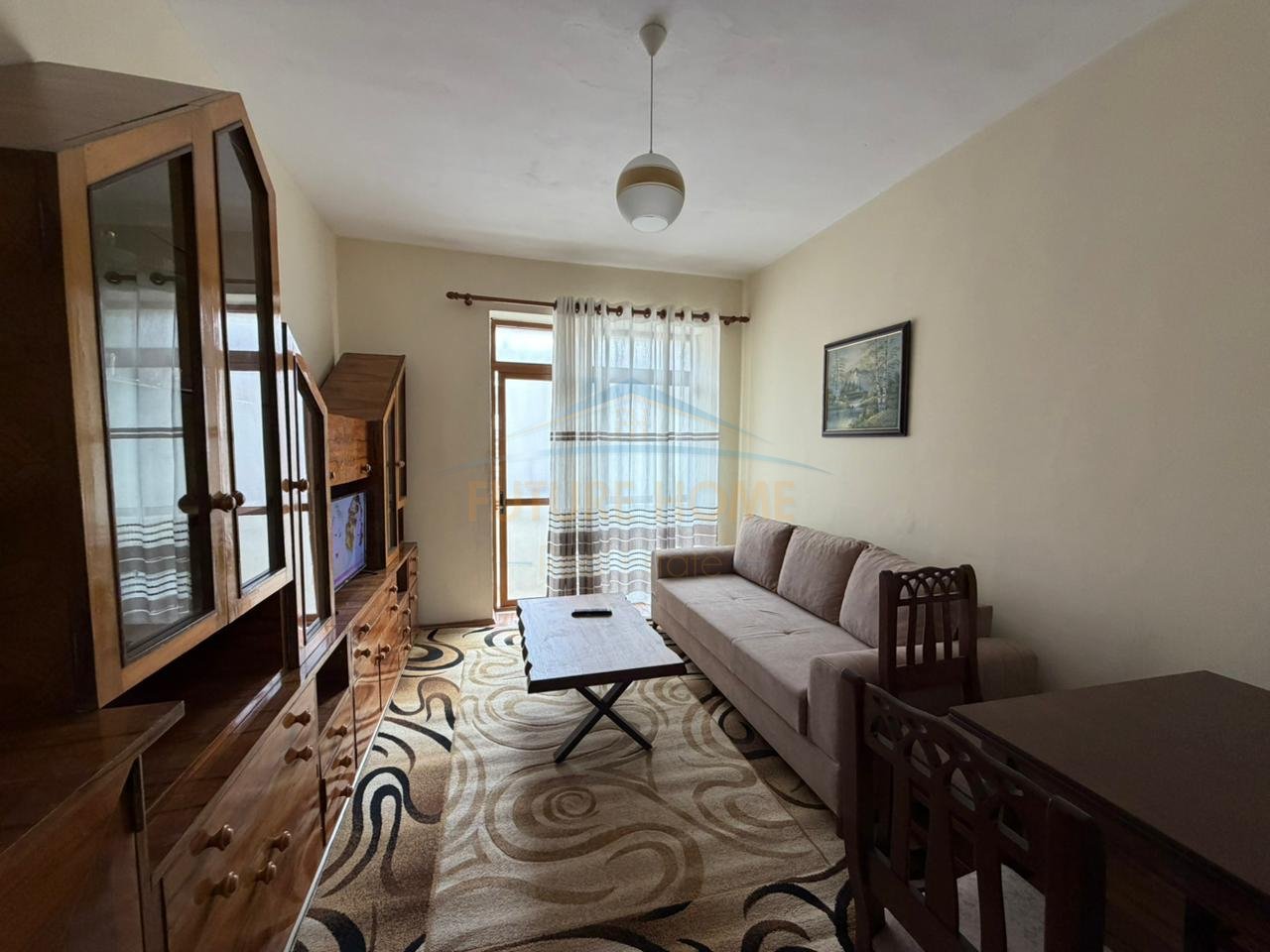 Qira, Apartment 1+1, Petro Nini Luarasi Gymnasium, Tirana