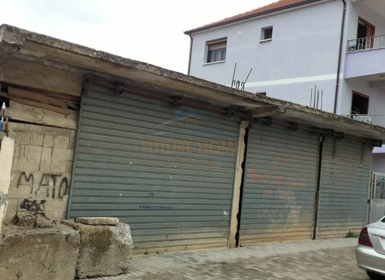 Shitet , Magazinë , Rruga Pjetër Bogdani  , Pogradec