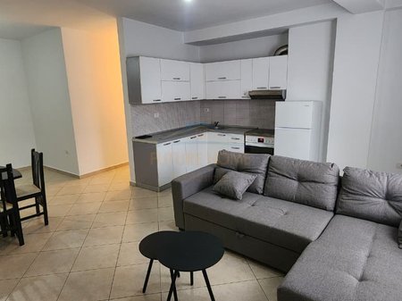 Qira, Apartament 2+1, Pallatet Cabej, Yzberisht