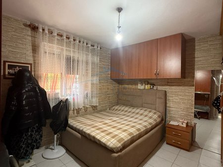 Shitet, Apartament 1+1, Rruga Siri Kodra, Tiranë